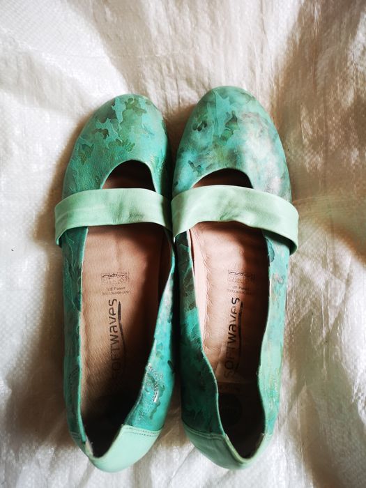 Încălțăminte dama mărimea 44-45, piele naturală papuci