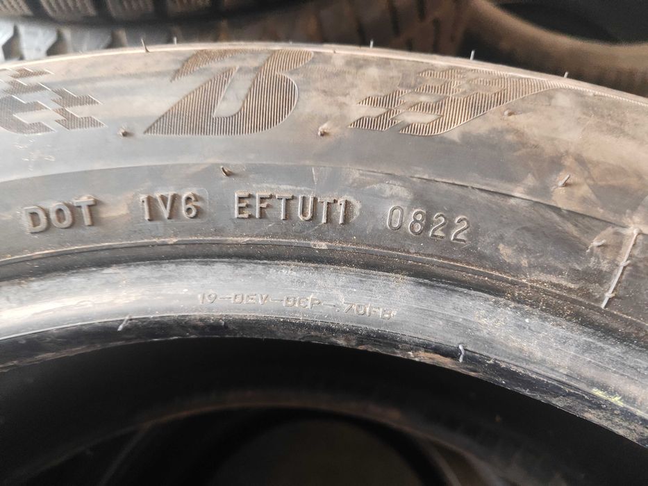 2бр. летни гуми 225/55/19 Bridgestone