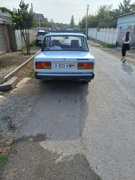 Автомобиль ваз 21074