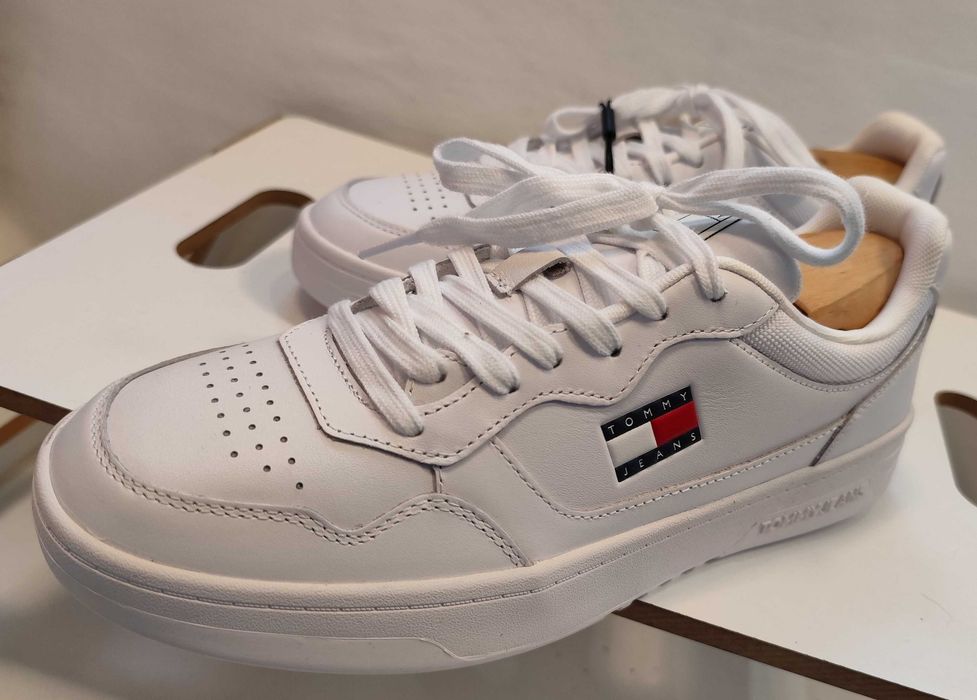 Pantofi sport casual 41 premium Tommy Hilfiger NOI piele naturala moale
