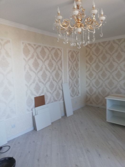 Поклейка обоев , покраска