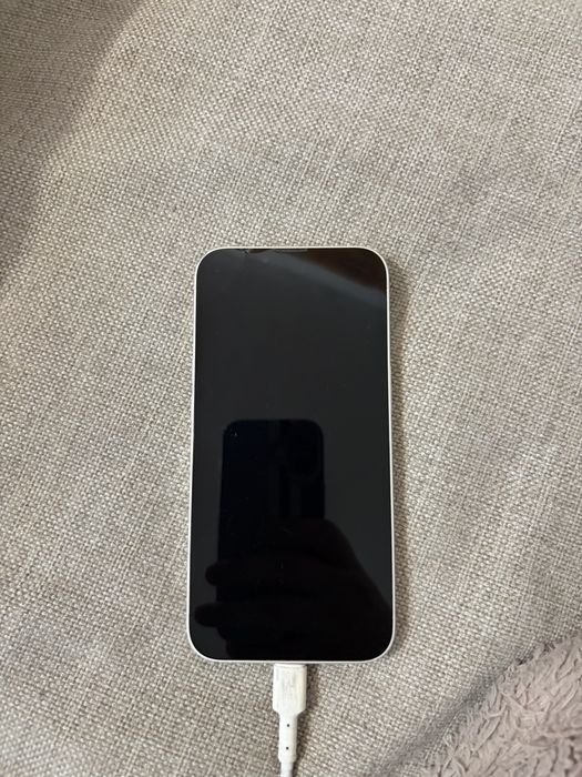iPhone 13, 128 ГБ, белый