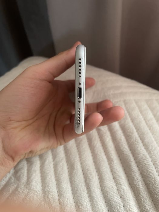 продам айфон 7 32гб