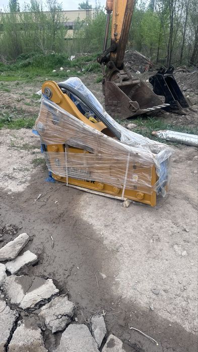 Гидромолот на 210 кубовик