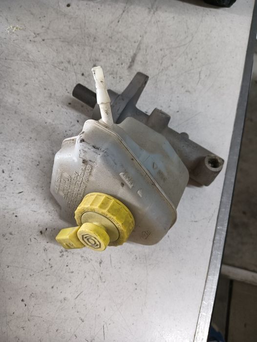 Vas Lichid Frana Audi A4 Iii (8Ec, B7) [ 2004 - 2008 ]