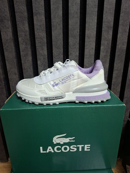 Adidași  lacoste