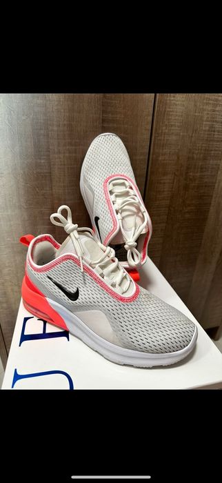 Дамски маратонки оригинални Nike 38