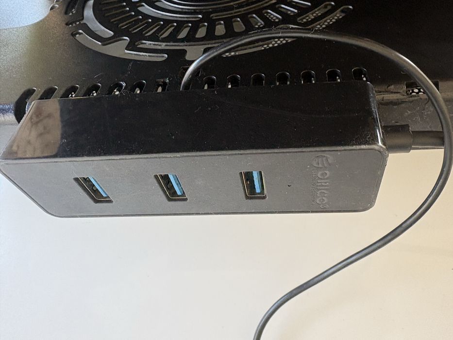 Cooler laptop HAMA plus usb.uri