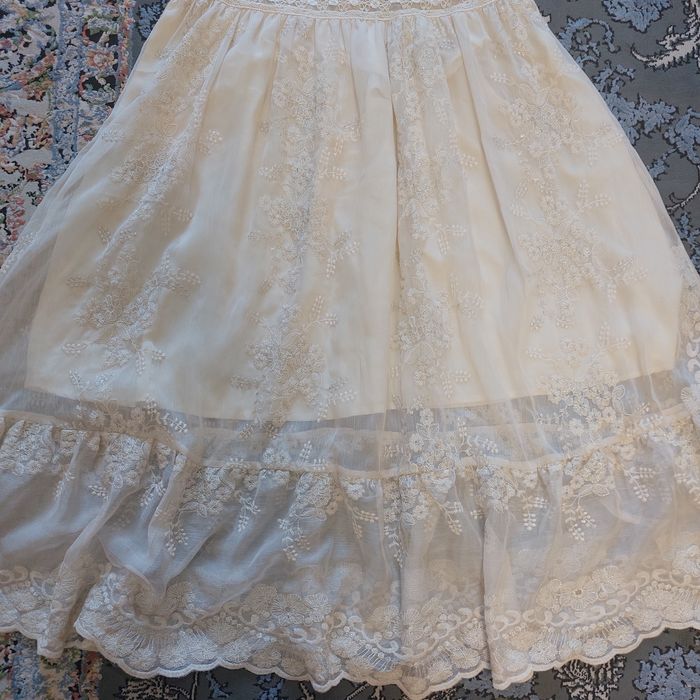 Продам платье красивые