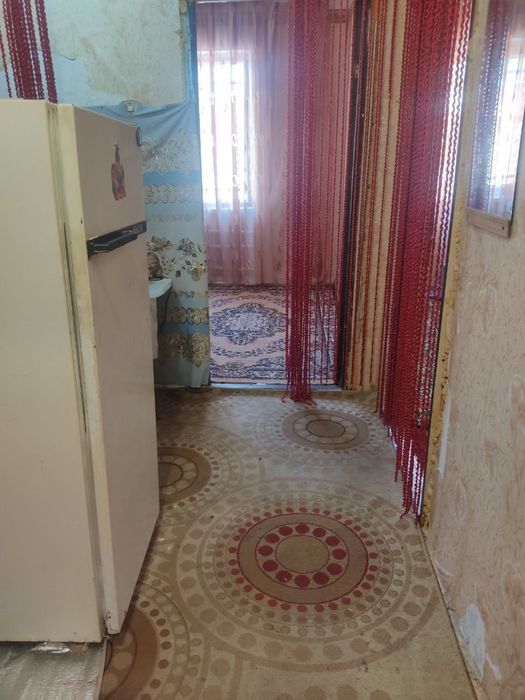 Продаётся 2-комнатная квартира, 8 микрорайон, 1 этаж