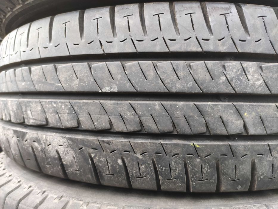 4бр Летни гуми за бус 215 70 15 С - Michelin