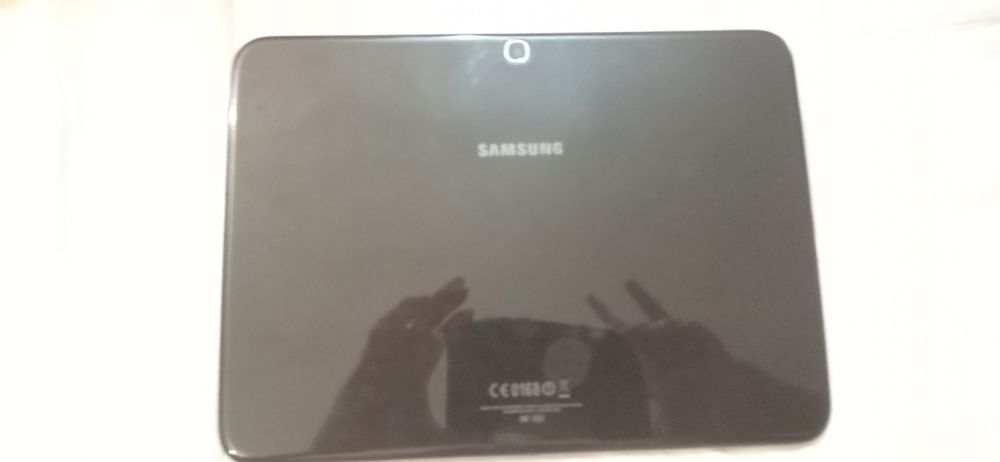 Продавам таблет Самсунг за части