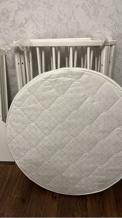 Продам детскую кроватку