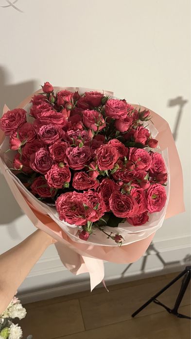 Букет из кустовых роз