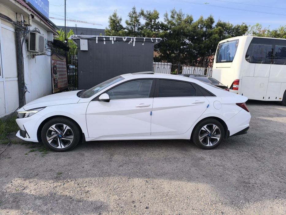 Hyundai Elantra 1.6 Mator Luk bor 2022 yil