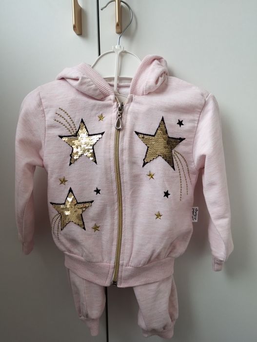 Спортивный костюм на девочку