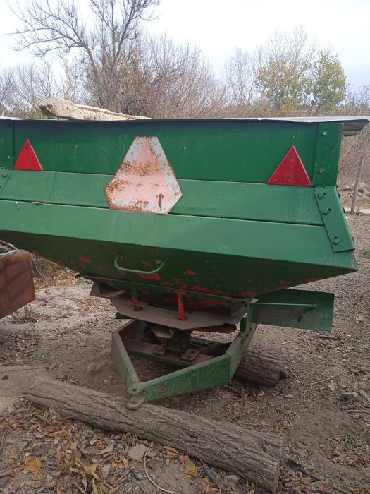 ЮМЗ Трактор и Фадрома, Дискова Брана, Култиватор, Торачка