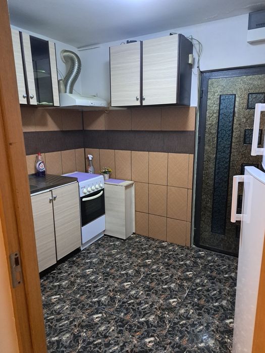 Inchiriat garsoniera.