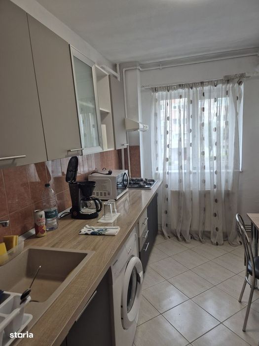 Apartament 2 camere de închiriat în Centrul Nou