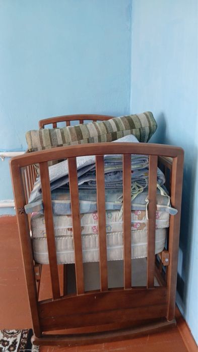 Детская кровать манеж