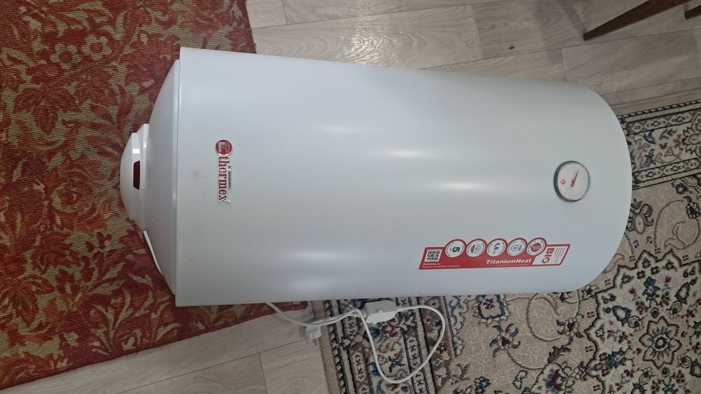 Продам бойлер 100 л