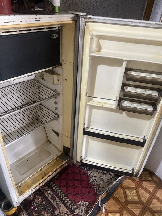 Продам холодильник