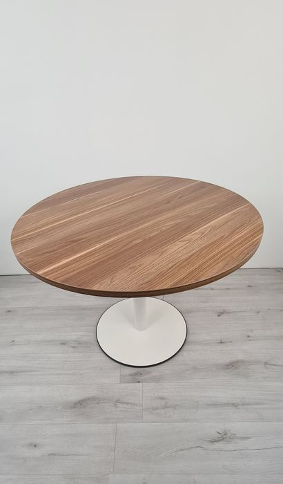 Кръгла маса за дома и офиса обзавеждане внос от германия