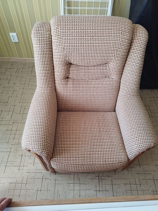 Продам одиночное кресло