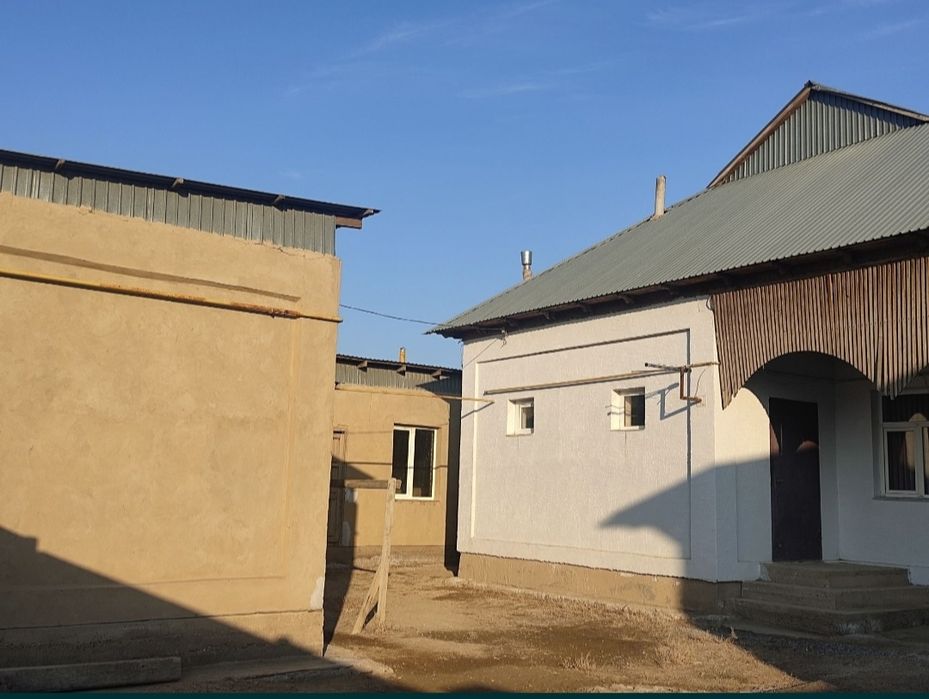 Жер үй "Саяхат" районда сатылады