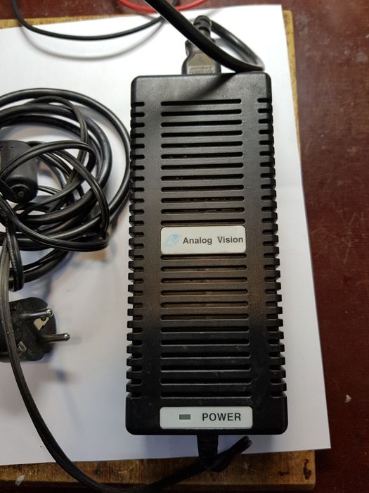 Alimentator 24V / 2Ah