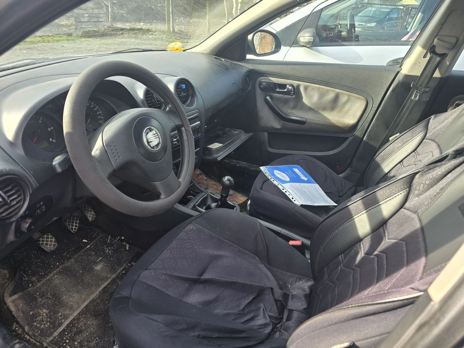 Vând sau dezmembrez Seat Ibiza