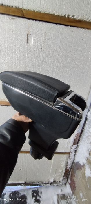 Подлокотник практичный