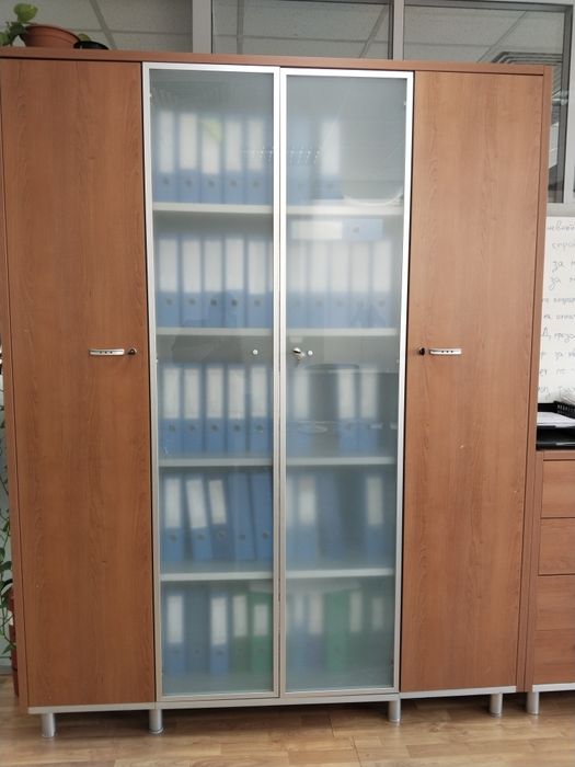 Комплект офисной мебели