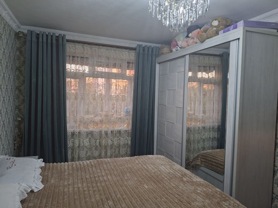 Продаётся 2 комнатная квартира адрес Сагдиана 10 дом оринтер доктор