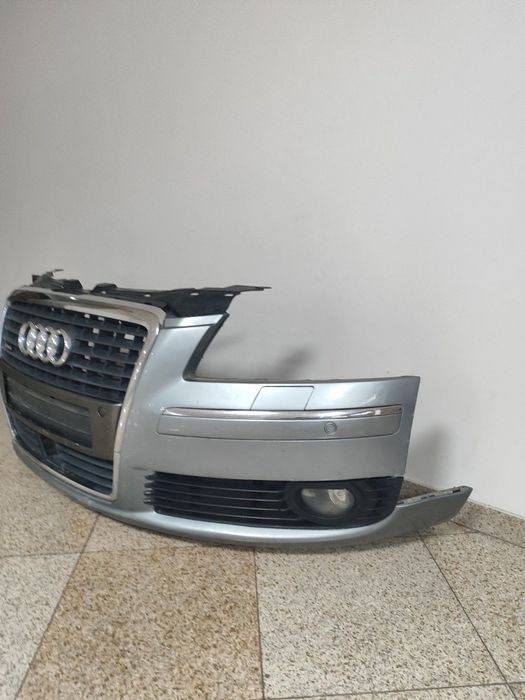 Предна броня Ауди А8 Д3 2006г