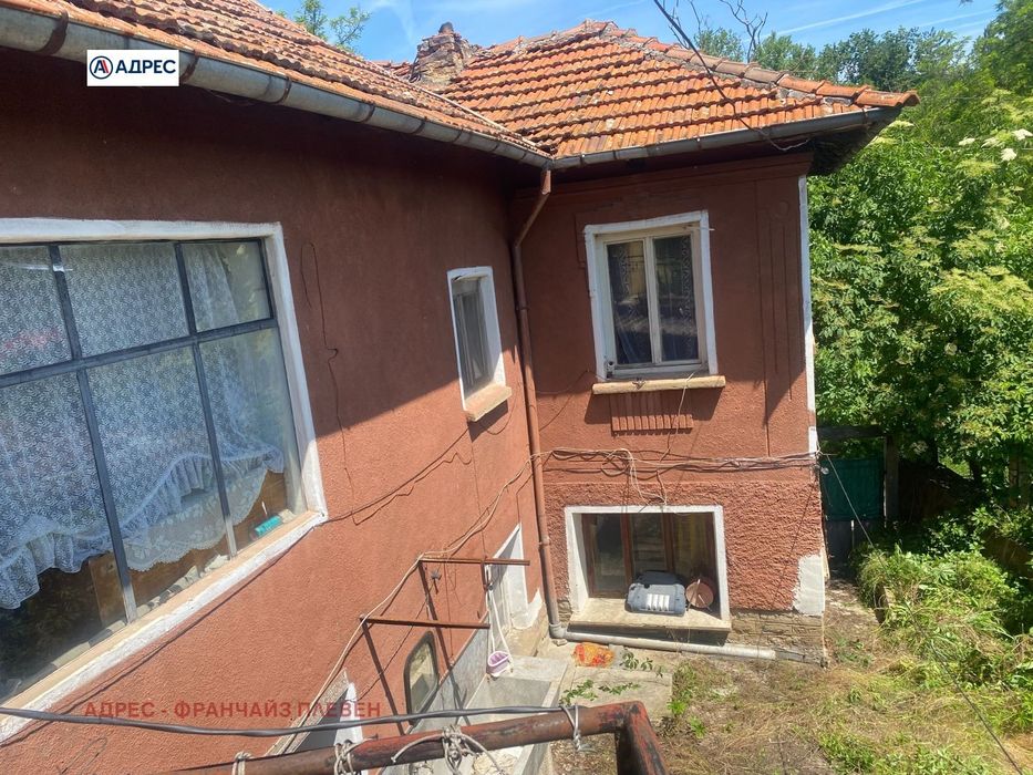 Къща в Враца, област-гр.Роман площ 320 цена 55000