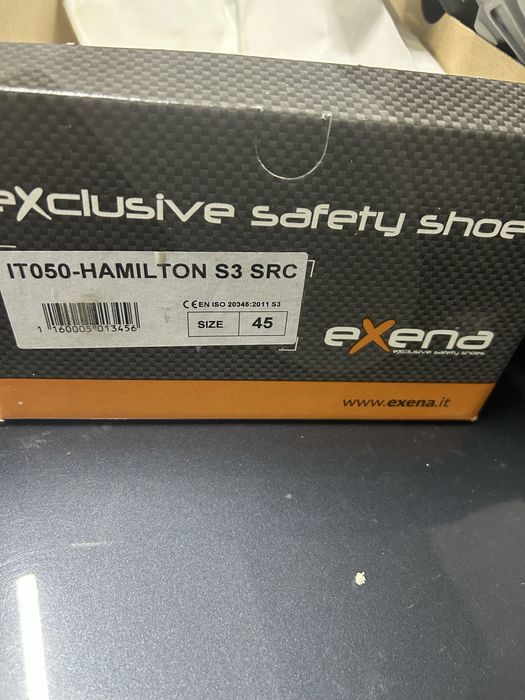 Чисто нови работни обувки !!!