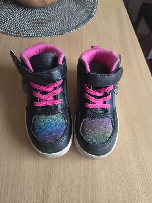 Маратонки с пеперуди 26ти номер