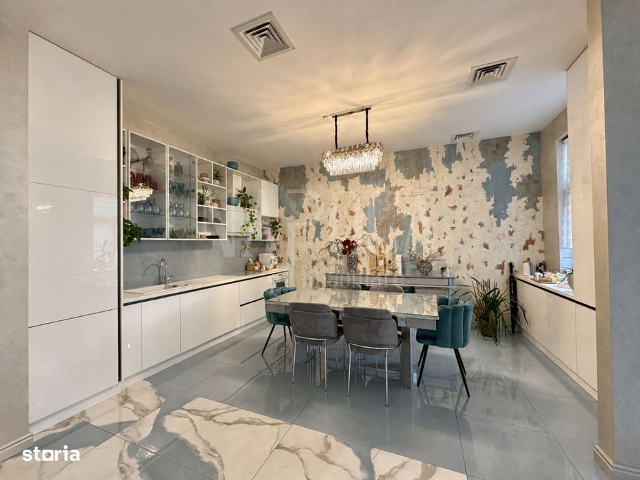 Apartament 4 camere de vanzare in Ultracentral, Cluj Napoca