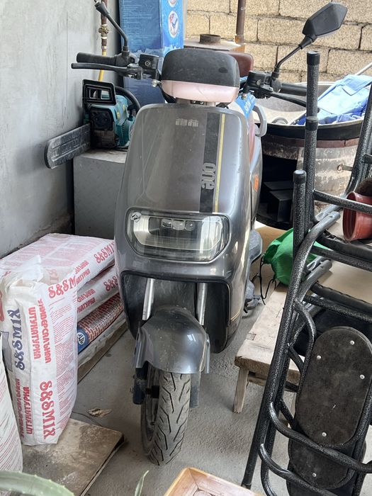 Elektro sukuter Yadea U12.