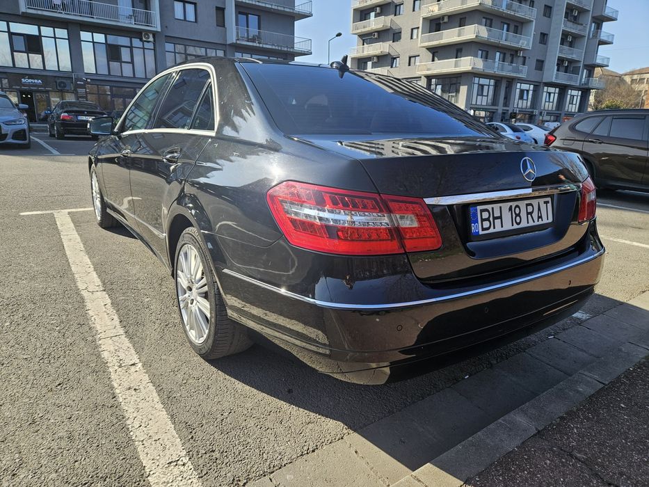 MERCEDES-BENZ E-Class 2011 — imagine 3