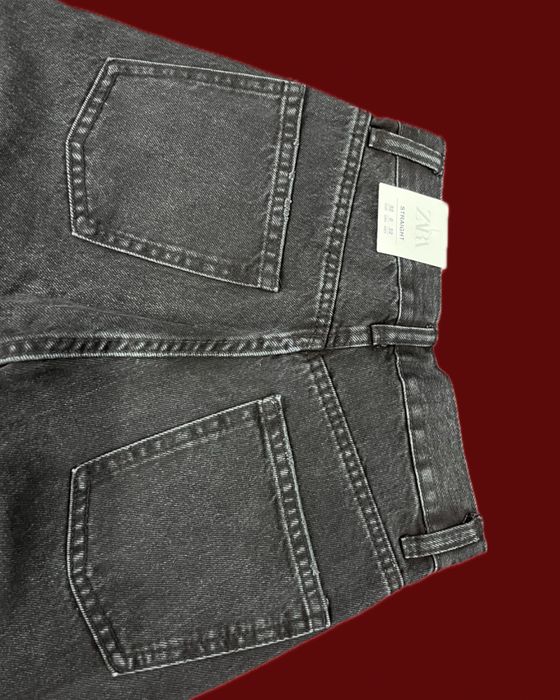 Дънки Zara с етикет