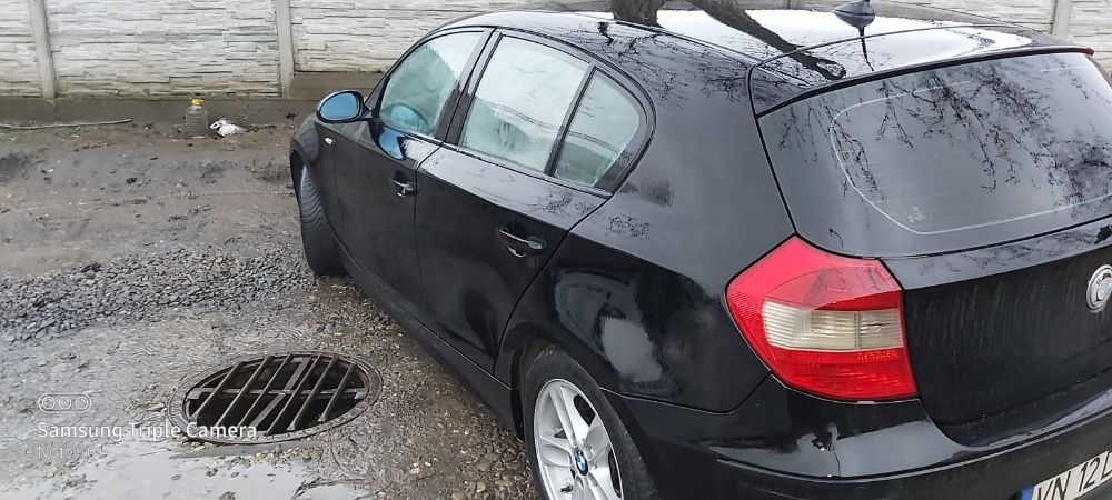 Dezmembrez Bmw Seria 1 E87 2.0 D 90 KW an 2004 cod motor 20 4D 4