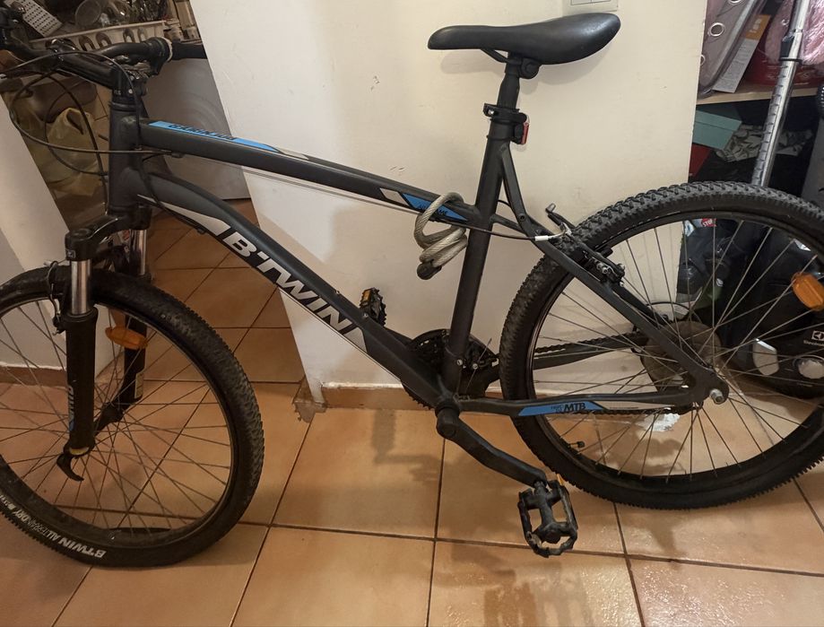Vand doua biciclete