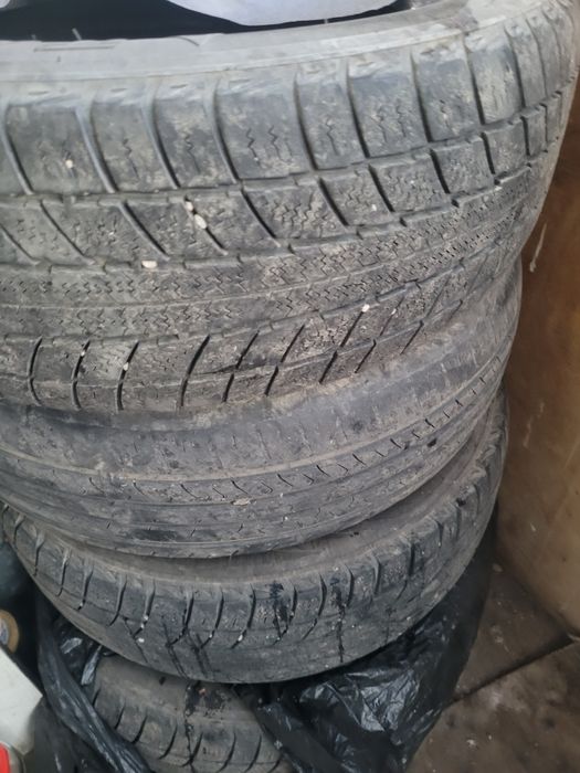 Зимний шины 4 шт  14.