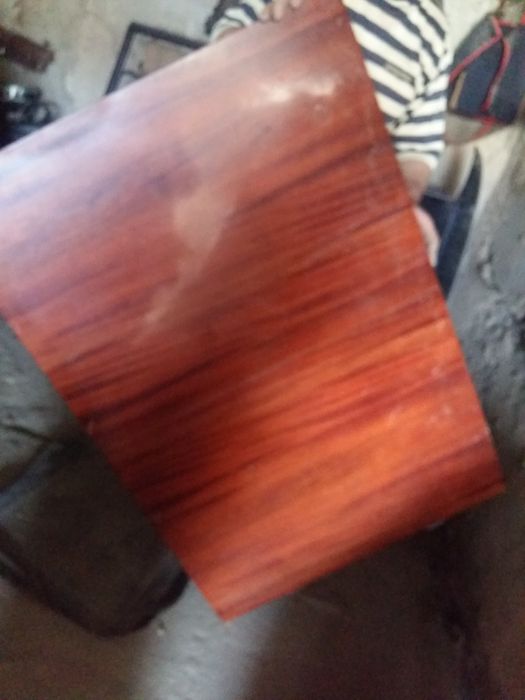 Стол полироаанный