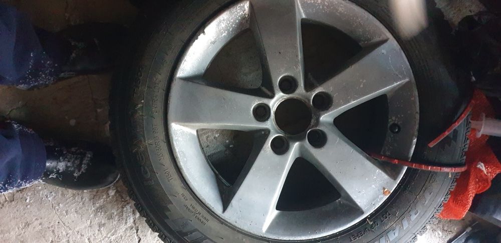 Продам калеса 215#60#16