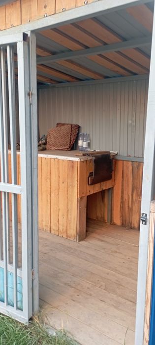 Продам вольер в отличном состоянии.