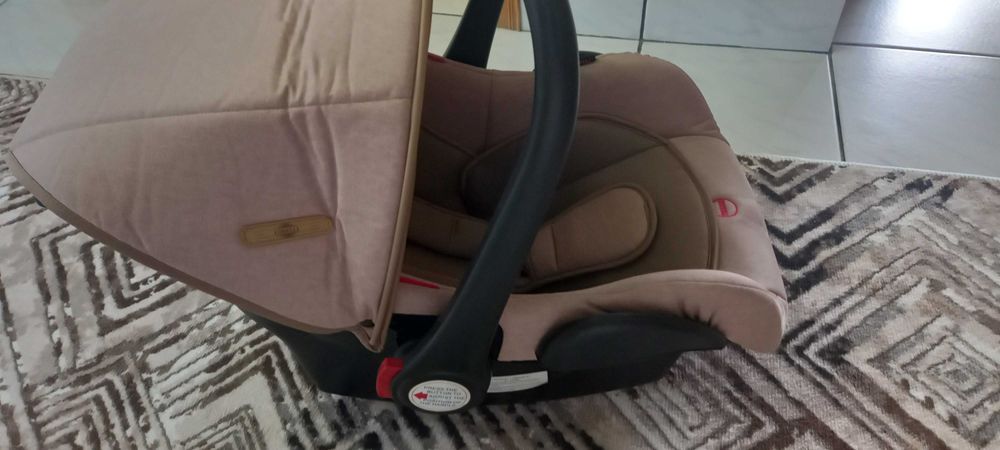 Кошче за кола Lorelli