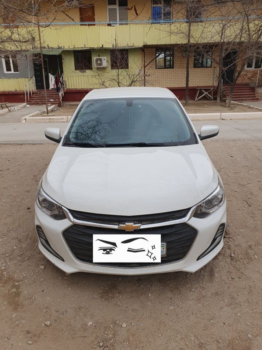 Автомобиль Оникс